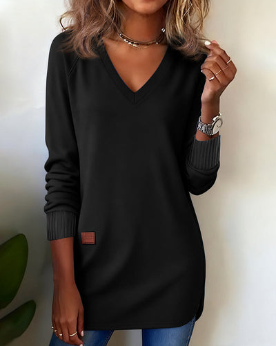 Bella® | Fashionable Sweatshirt with V-Neck