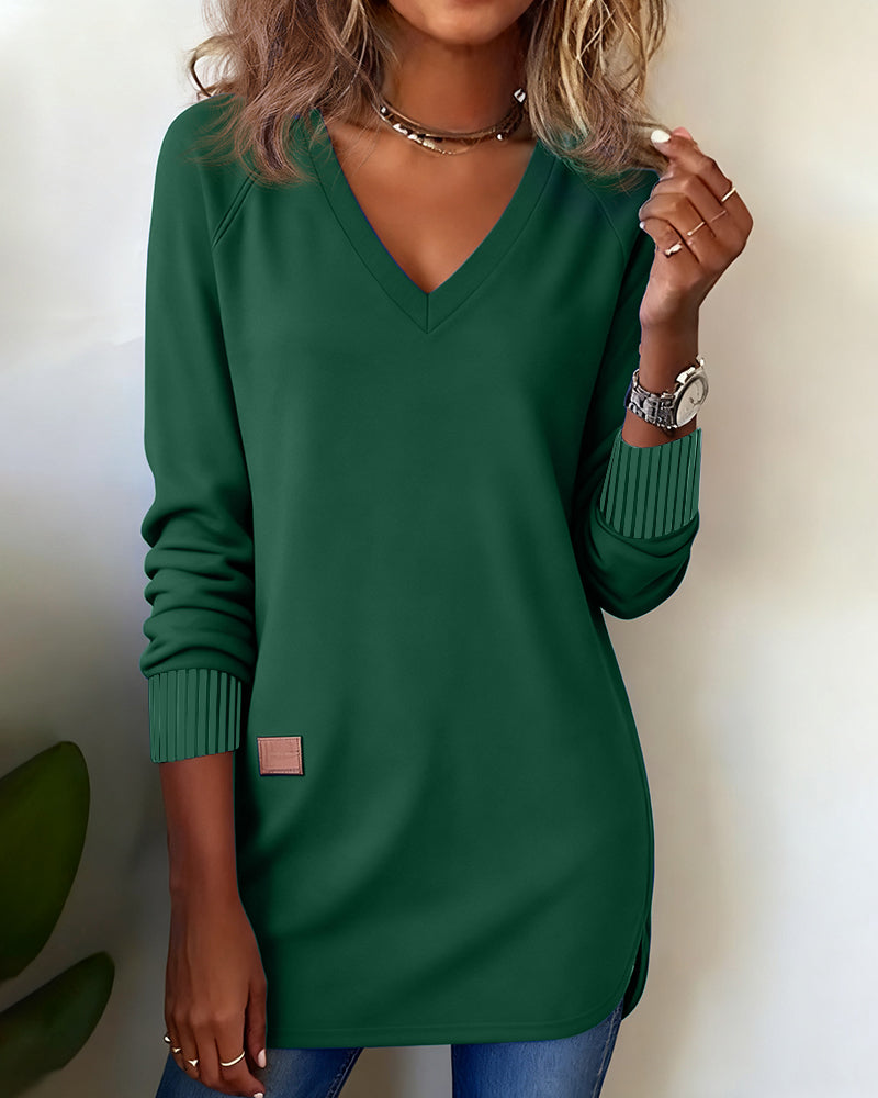 Bella® | Fashionable Sweatshirt with V-Neck