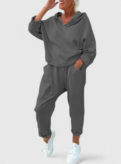 Victoria | Comfortable Hooded Sweatshirt Set