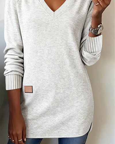 Bella® | Fashionable Sweatshirt with V-Neck